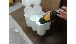 scatola con interno in polistirolo per la spedizione in massima sicurezza di bottiglie - imballaggi roma